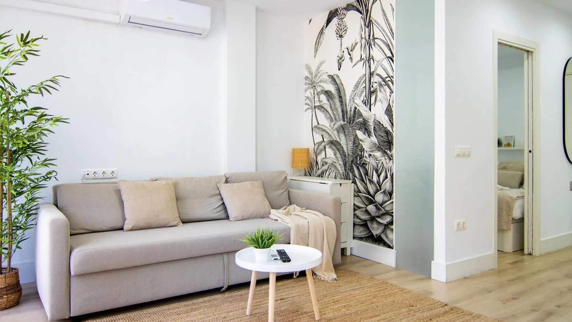 Oleholidays 304 Romana Playa Junto Al Mar Apartment Marbella Spain